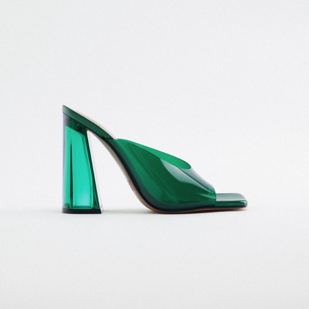 Zara size 7.5 vinyl sandal green lucite heel